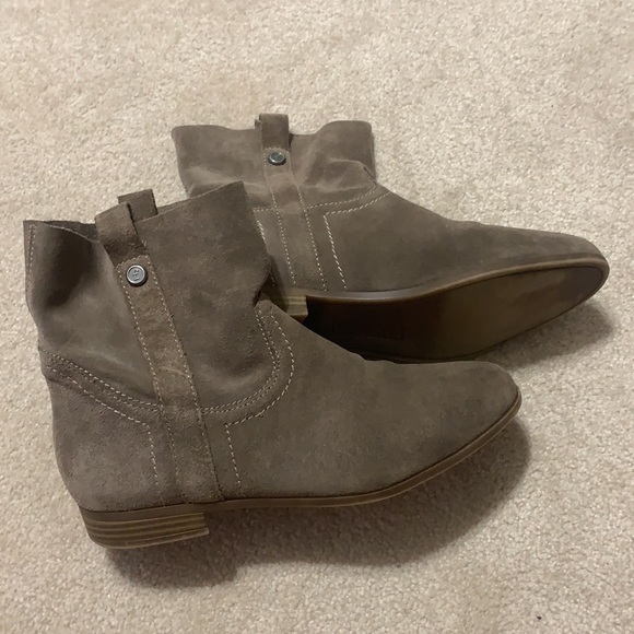 Frye & Co. Suede Booties - Picture 2 of 10